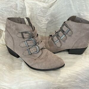 Authentic American heritage taupe bootie size 10